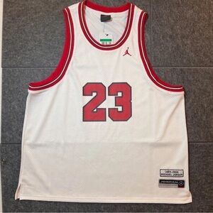 Michael Jordan 23 Career achievements Jersey XL NWT
